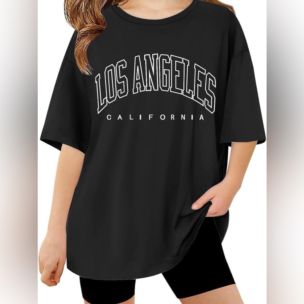Angel Cult-NWOT Los Angeles California Black Graphic Tee Size Medium